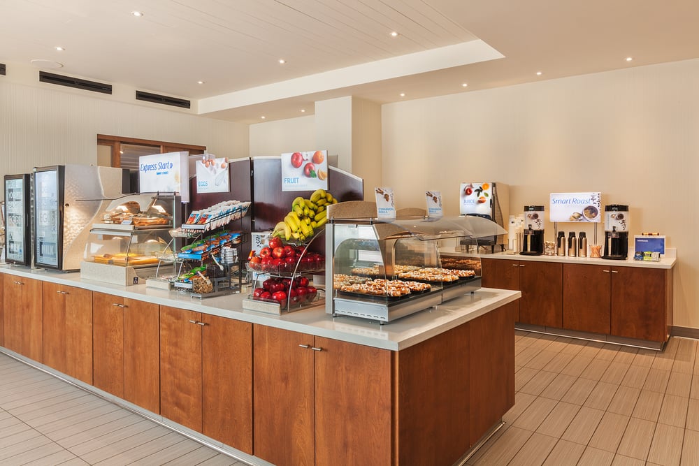 HIEX-SanFran2-Breakfast_Bar.jpg