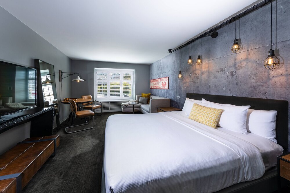 sfovm-guestroom-2580-hor-clsc.jpg