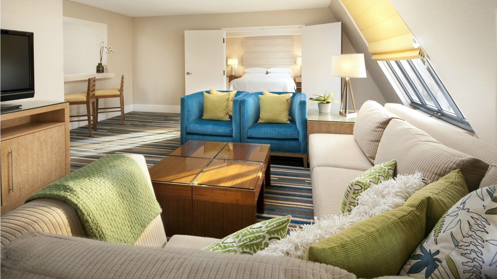 HDSheratonFishermansWharfPresidentialSuiteLivingArea.jpg