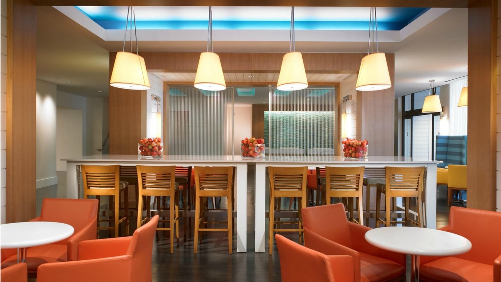 HDSheratonFishermansWharfLobby.jpg